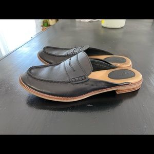 Sperry Black Leather Mule Clogs